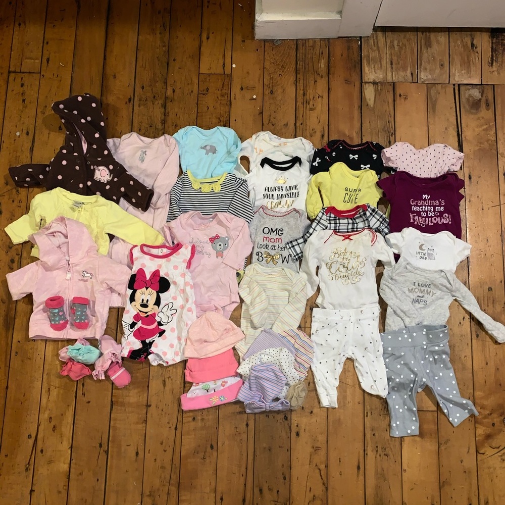 Newborn Girl Lot 36 pcs